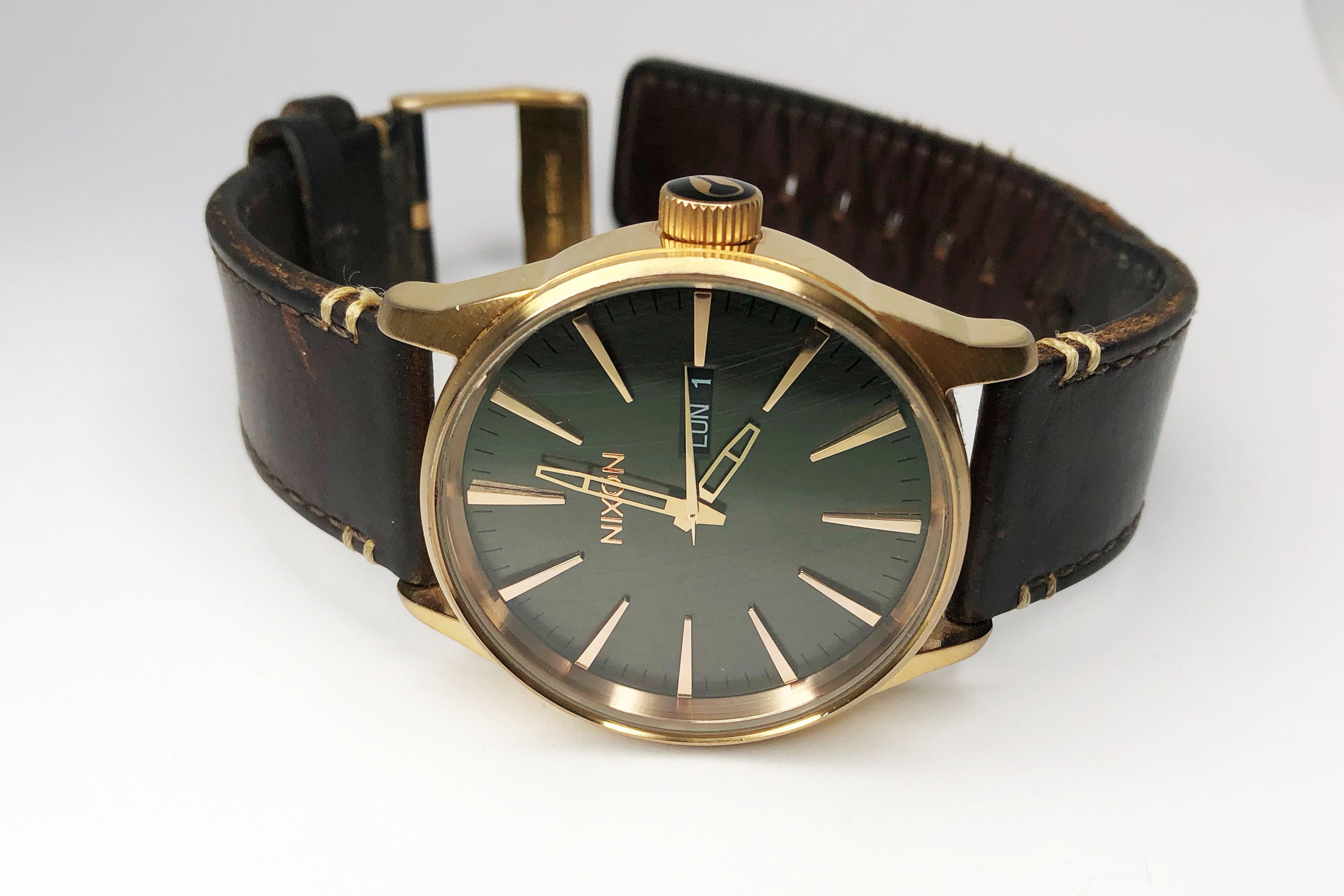 ニクソン セントリーレザーのインデックス取付と電池交換