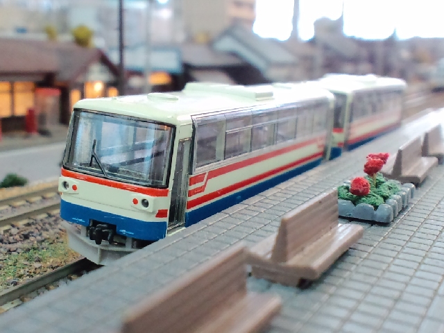 鉄道模型工房 / 車輌工作 / 難有レールバスの再生