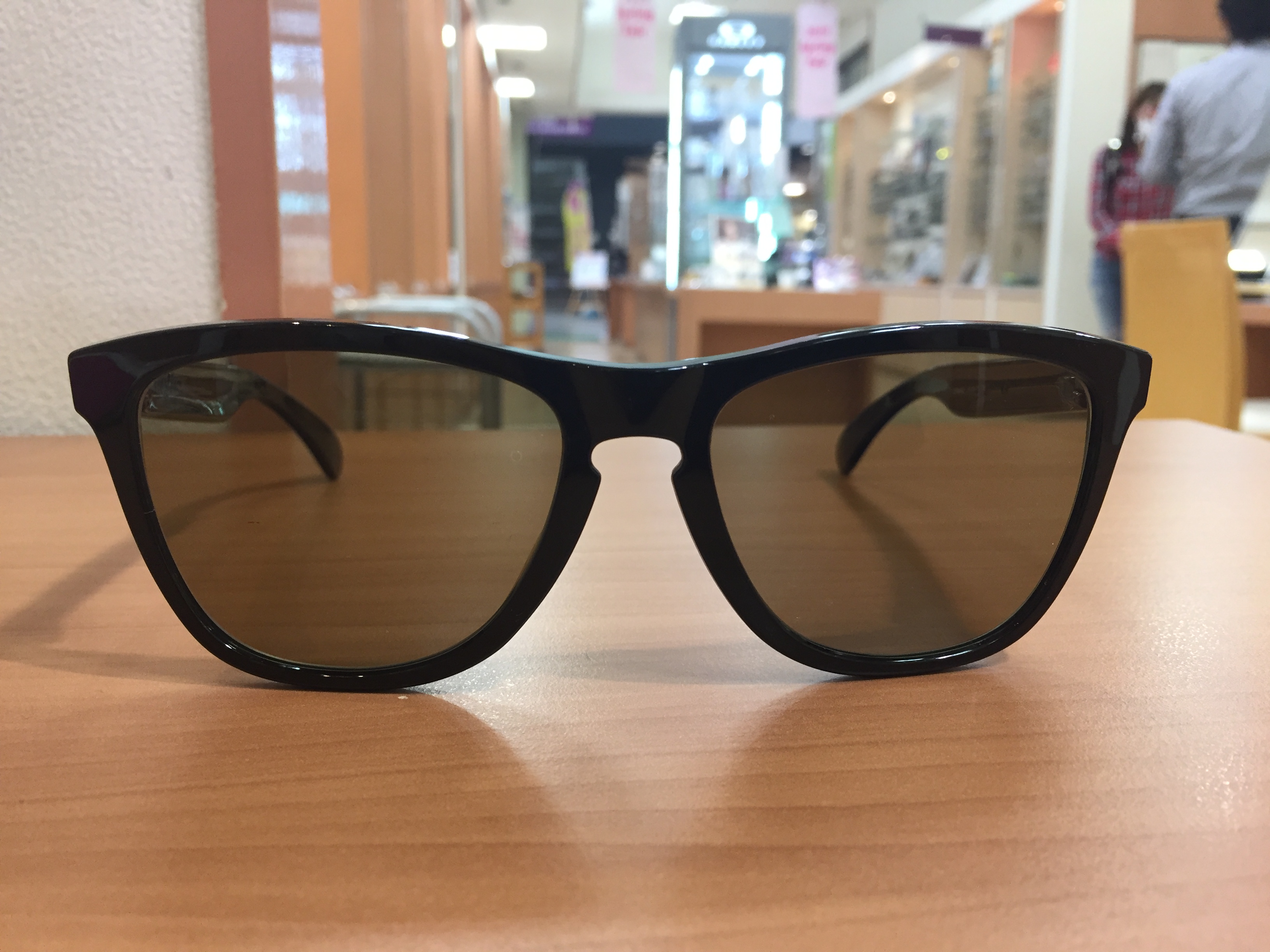 偏光サングラスプロショップ】兵庫県尼崎市よりバス釣り用にOAKLEY