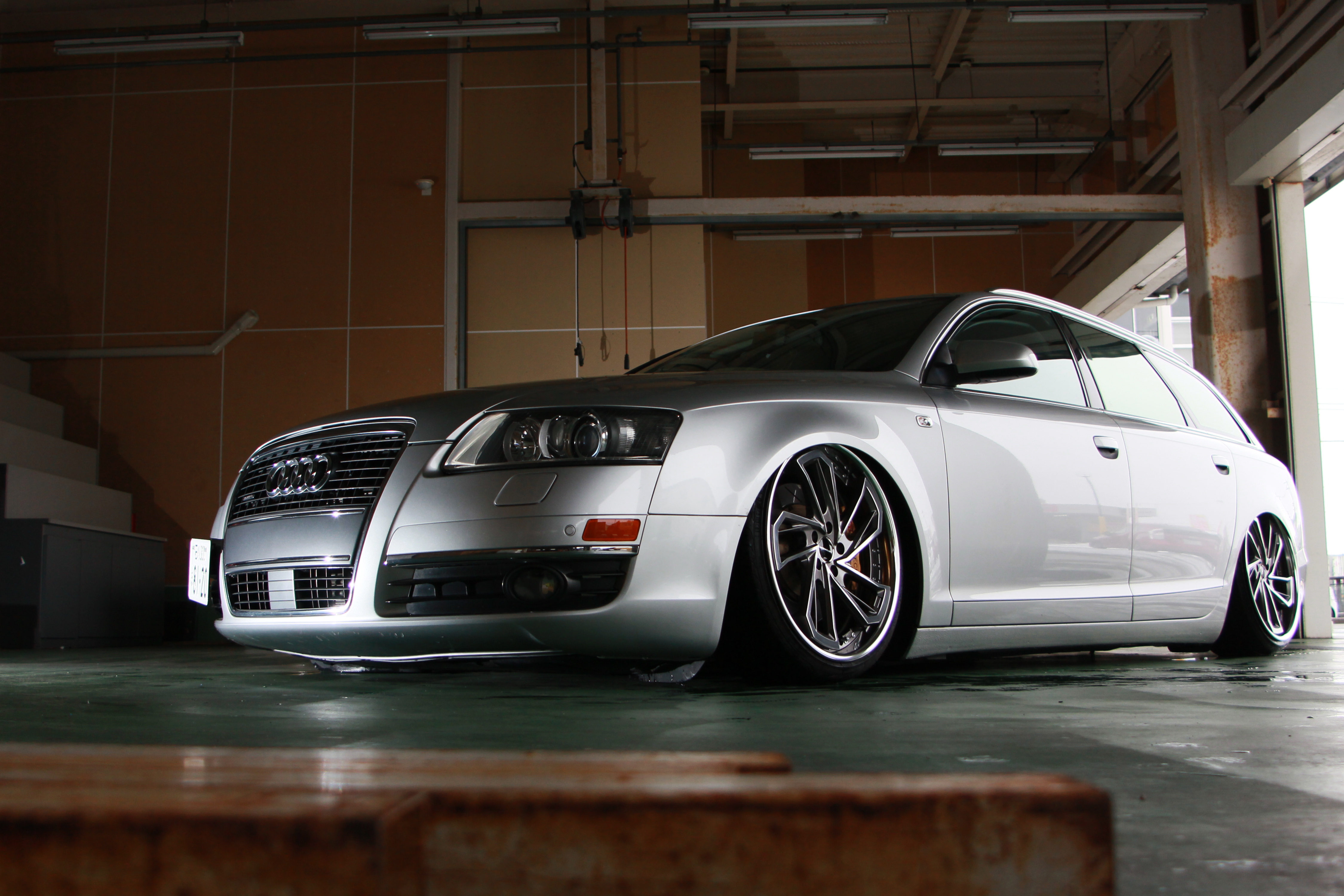 SUPER LOW! MODELART REVIVER × AUDI A6 AVANT | AME PRO SHOPブログ