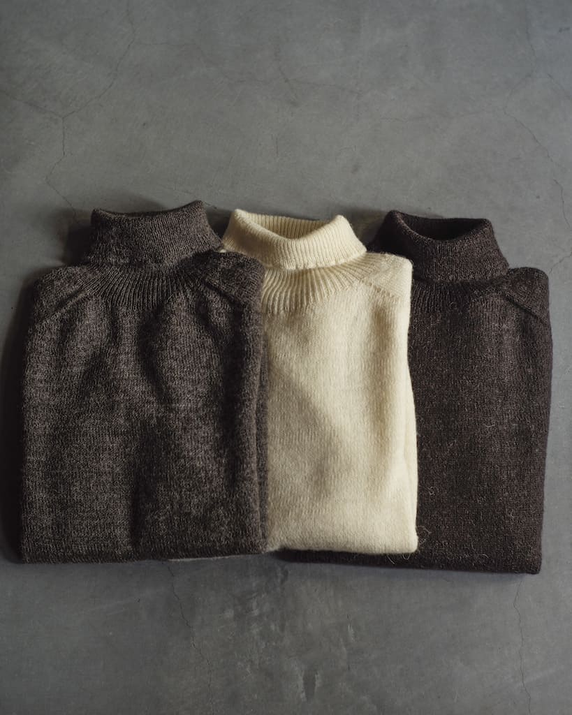 1PLY SHETLAND SWEATER POLO NECK - SHETLAND WOOL - NATURAL & BLACK