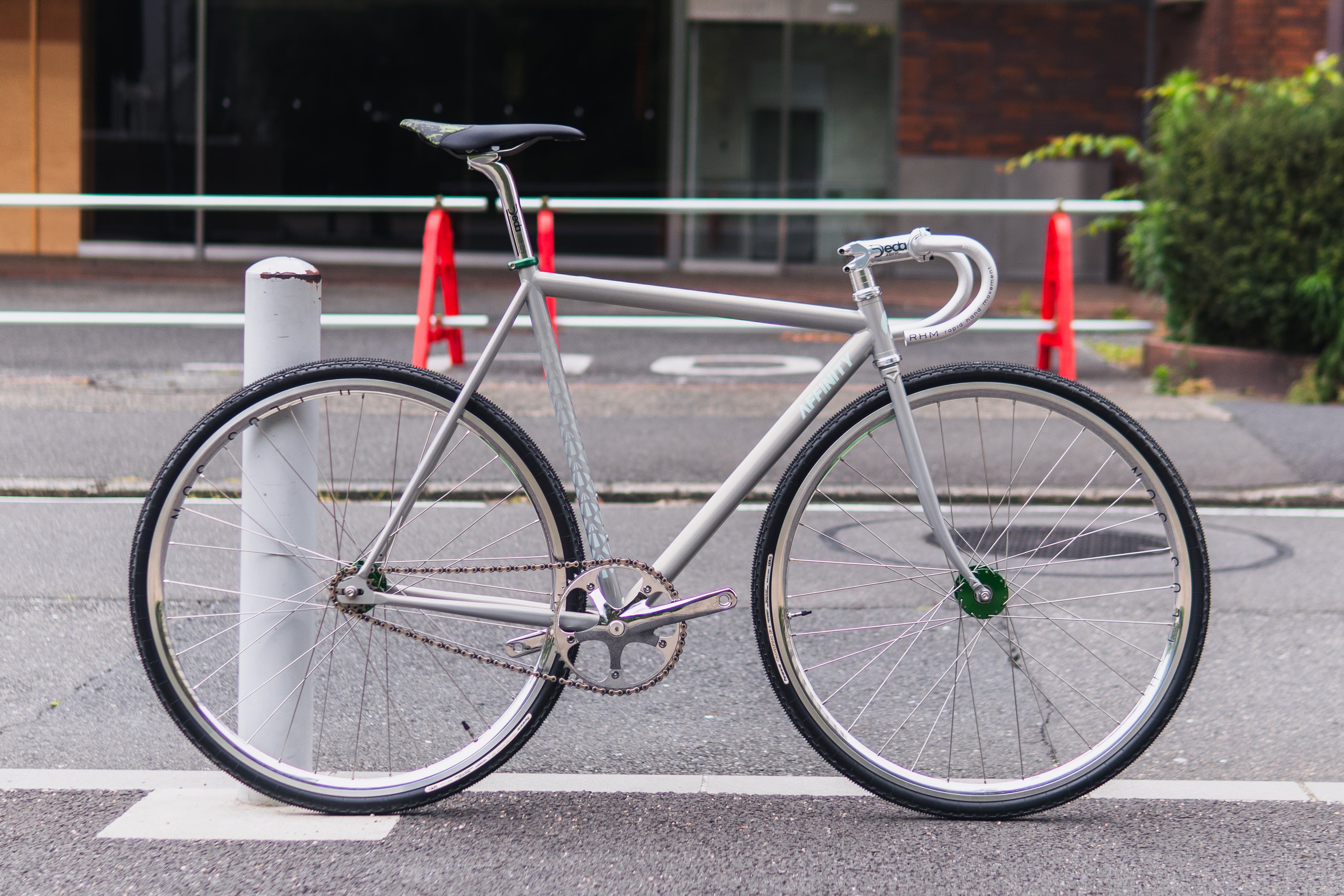 ピストバイクが好きだからこれに乗る。 | ブローチャーズ - BROTURES