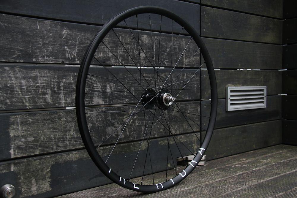 H PLUS SONの新商品 