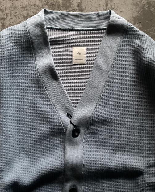 美品 KICS DOCUMENT. WAFFLE CARDIGAN KICS DOCUMENT/WAFFLE CARDIGAN