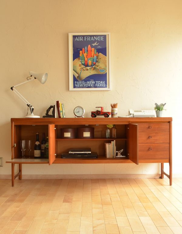 Nathan（ネイサン）社のサイドボード、北欧の暮らすに似合うビンテージ