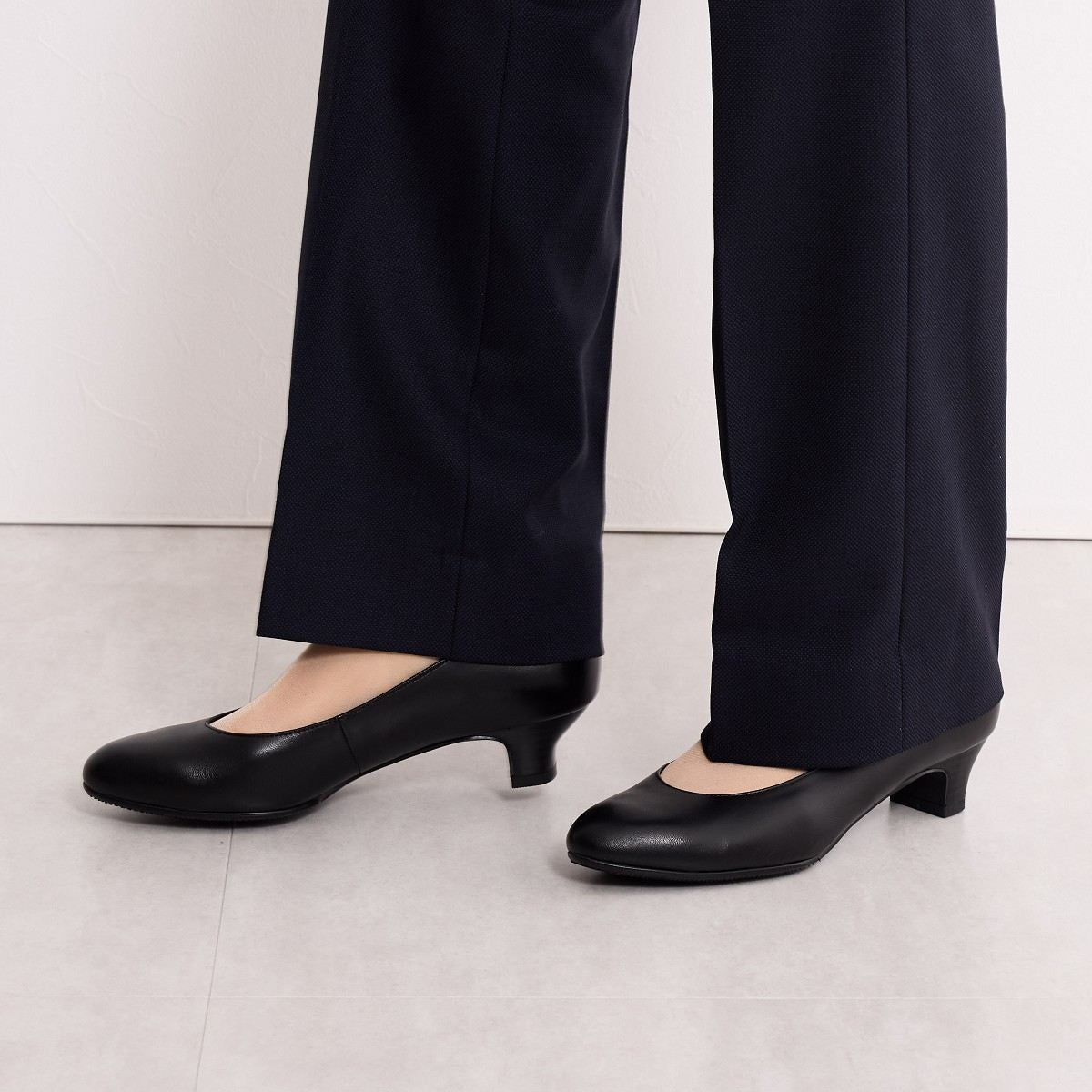 3.5㎝ヒールラウンドトゥブラックパンプス/600001