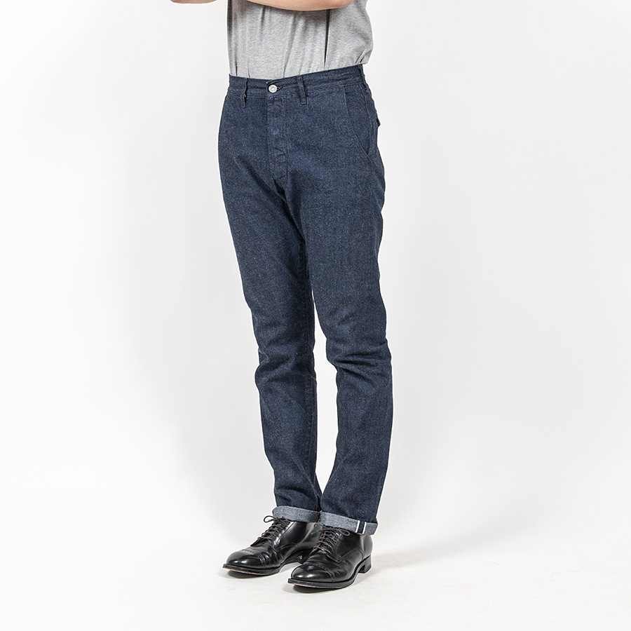 Workers（ワーカーズ）の10.5オンス・ロウデニムトラウザーズについて