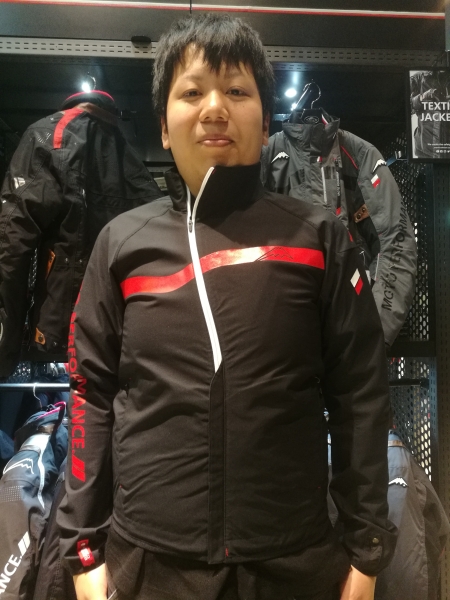 ストレッチウィンドブレーカー入荷しました！：KUSHITANI清水店