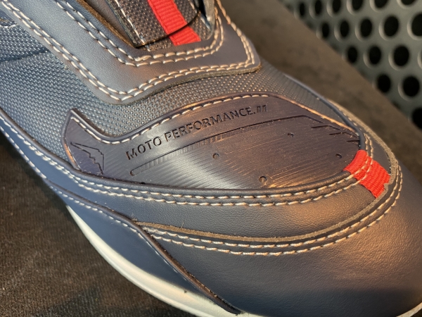 新作☆K-4573ブロックシューズのご紹介：KUSHITANI 清水店 | KUSHITANI