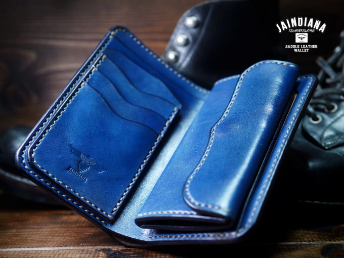 SM1-BL シックでナチュラルなサドルレザーミディアムウォレット