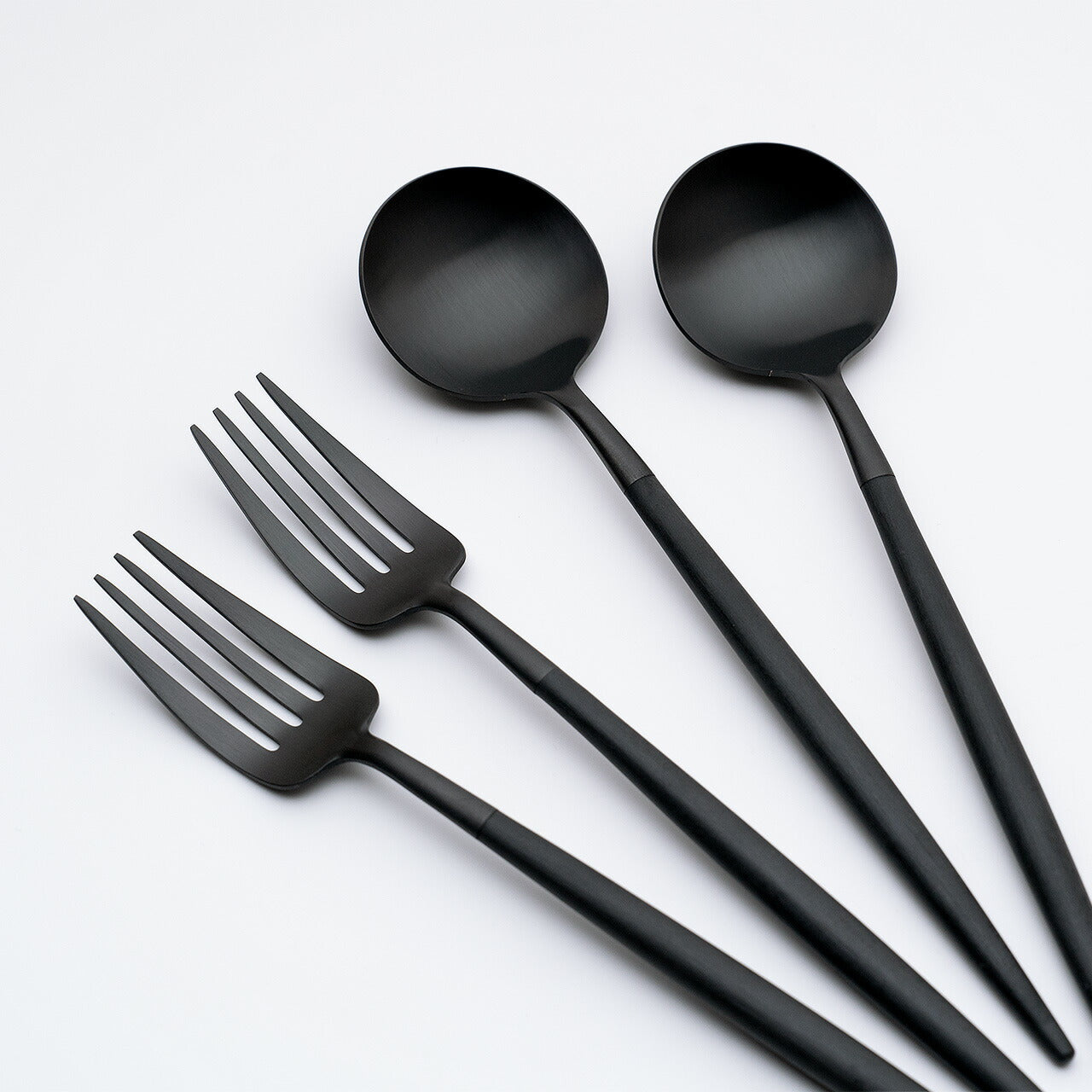 正規取扱店】 クチポール GOA/ゴア ディナー 4本セット ブラック