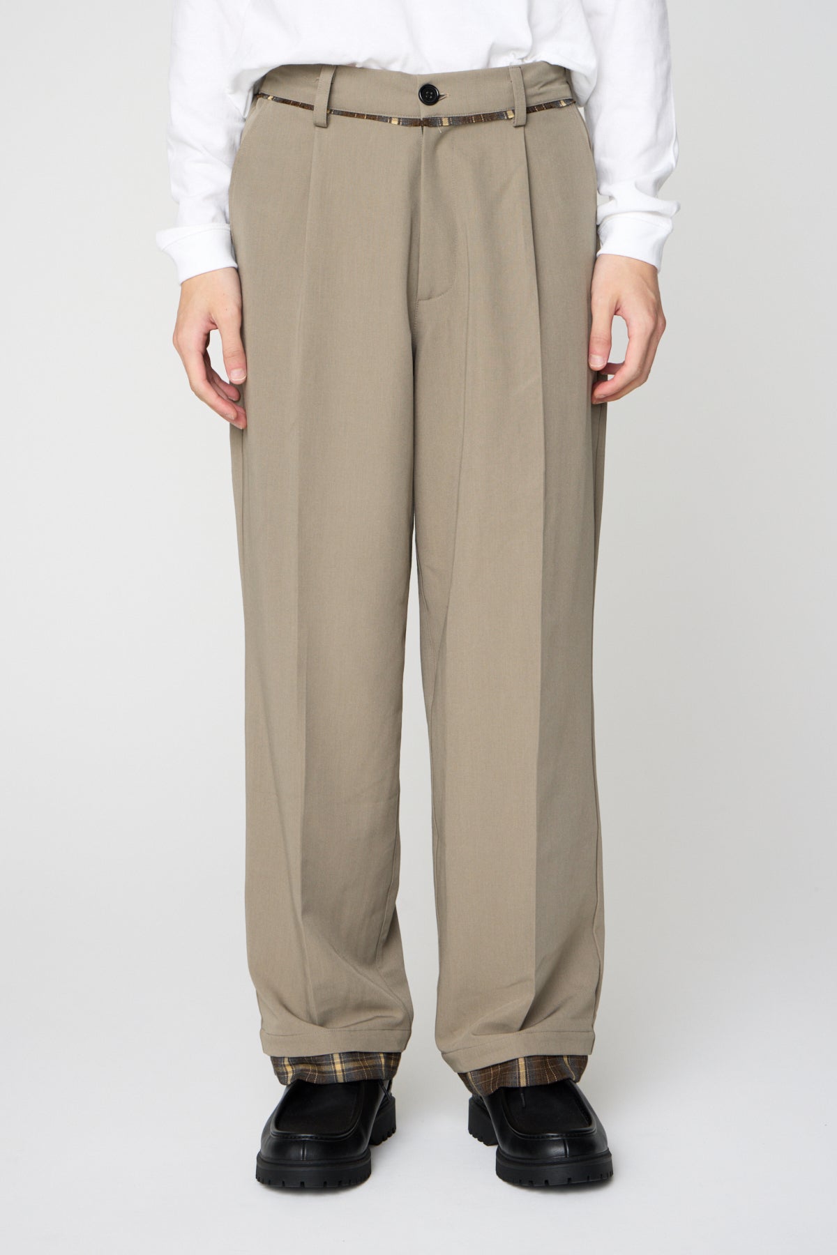 Docking Slacks（BEIGE） – Luamoda