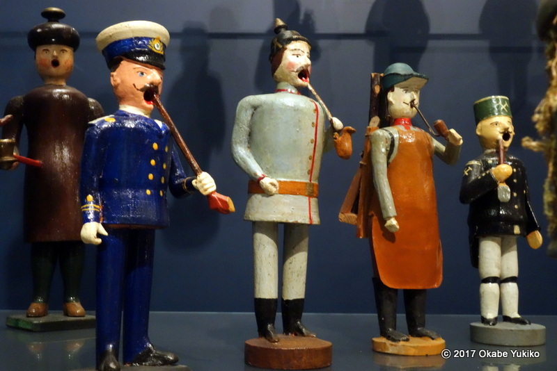 よみがる100年前の煙出し人形 Räuchermänner wie vor 100 Jahren: め