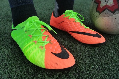 レビュー】 ハイパーヴェノムファントム3 AG-PRO (ローカット