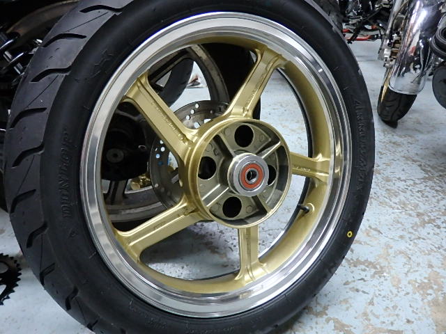 Kawasaki Z400FX、ゼファー400ホイール塗装RCRT