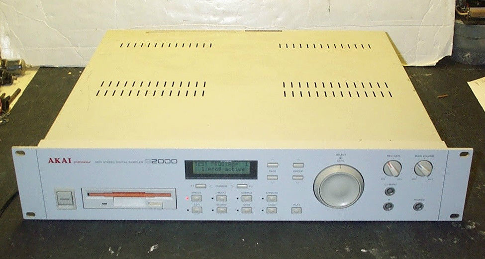 The Ultimate SynthDB | Akai S2000