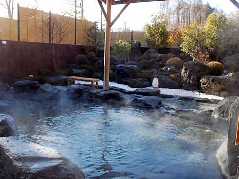 富士山溶岩の湯 泉水｜河口湖 温泉