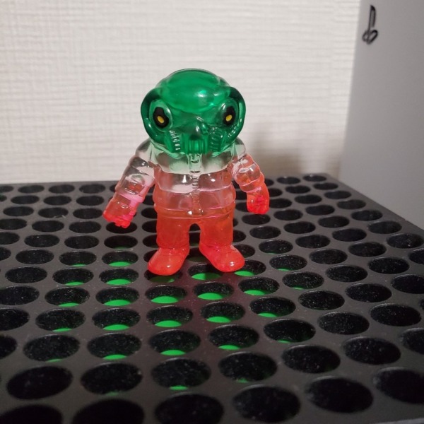 クトゥルフオイド イカリ | ソフビマニア - 日本最大のソフビ検索