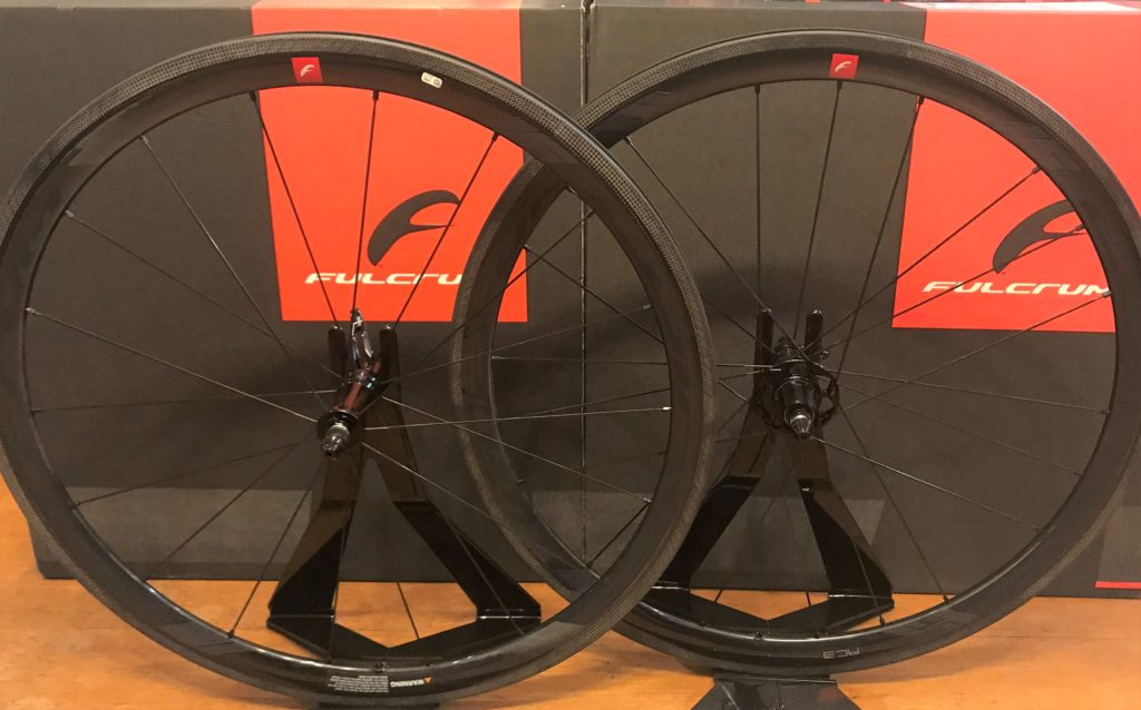 最新入荷】FULCRUM(フルクラム) ｢WIND 40C ｣ ｢WIND 40 DB｣ カーボン