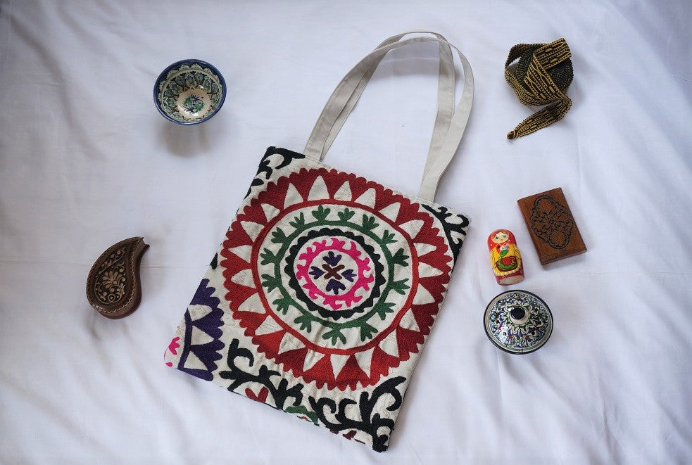 スザニ刺繍（SUZANI) | ウズベキスタン雑貨・陶器の通販サイト | Rishta