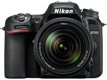 極美品級 シャッター数3万3300回以下 Nikon D7500☆Wi-Fi搭載 滅多に