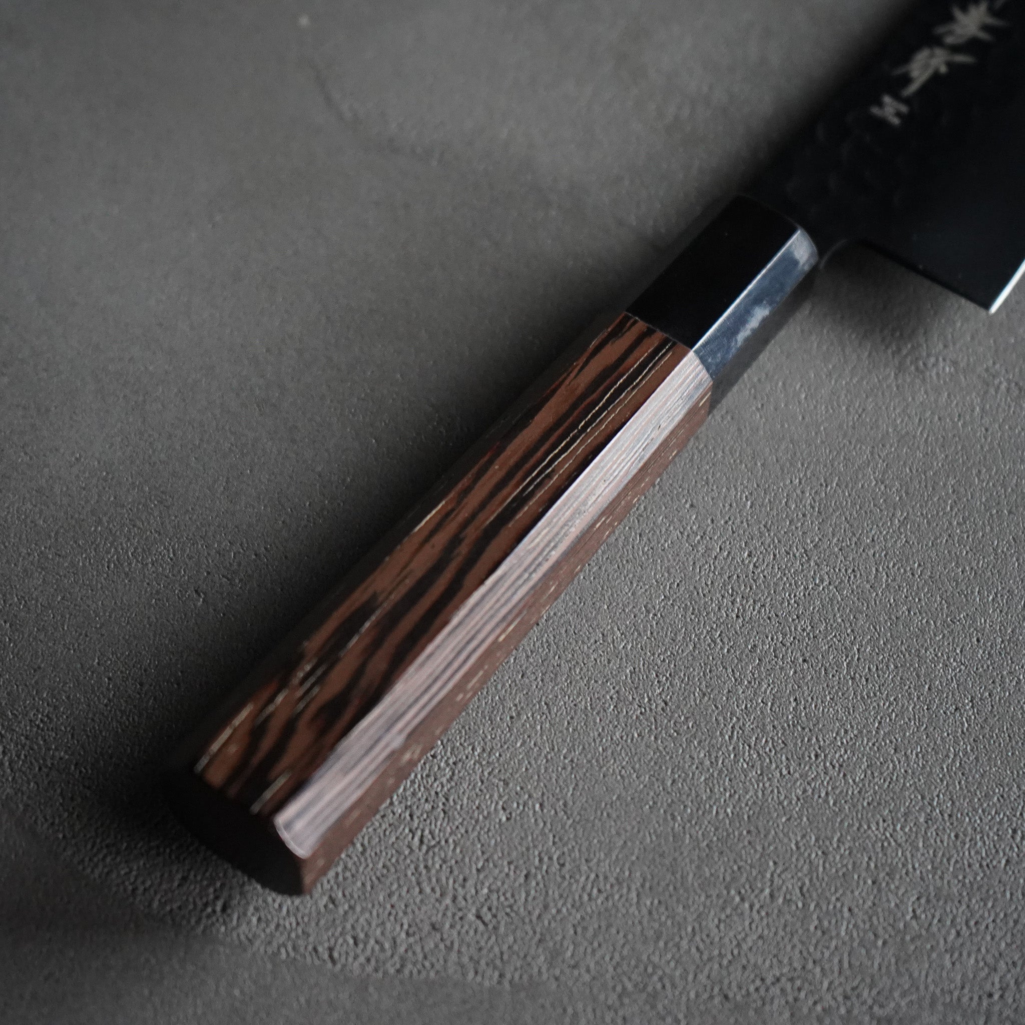 黒影 三徳 170mm / 堺孝行- トモエ屋｜厳選された堺孝行の包丁