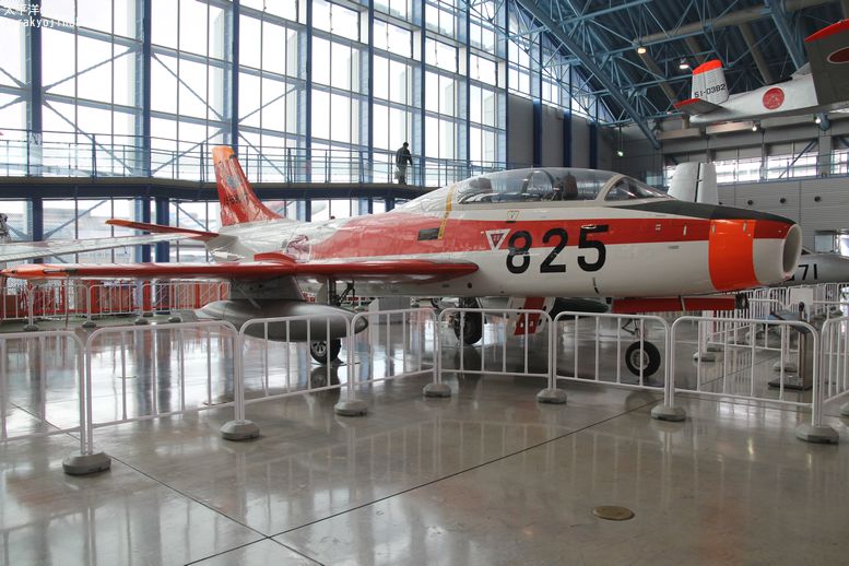 中等練習機 T-1/FUJI T-1