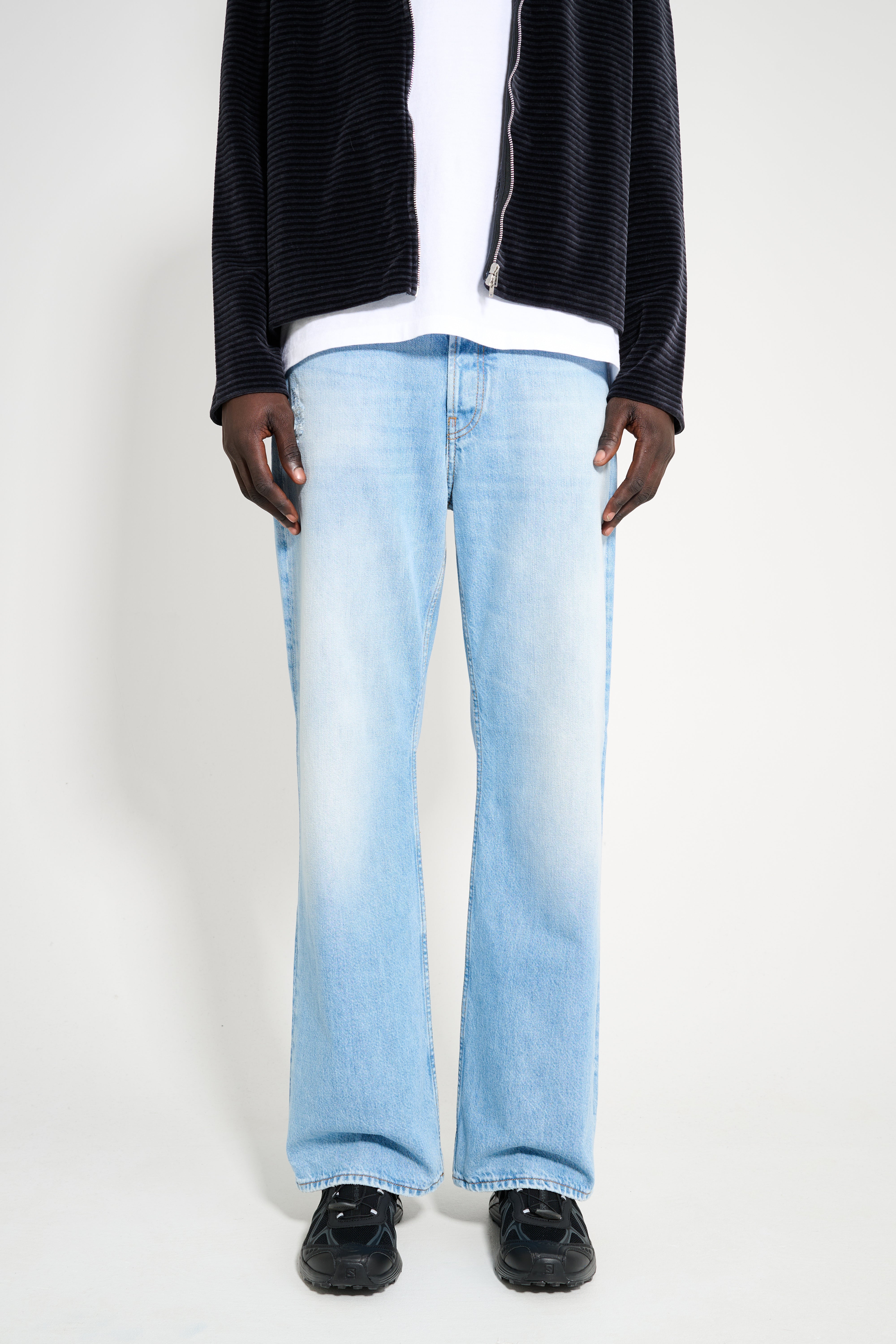 Acne Studios 2021M Loose Fit Jeans Vintage Light Blue – Très Bien