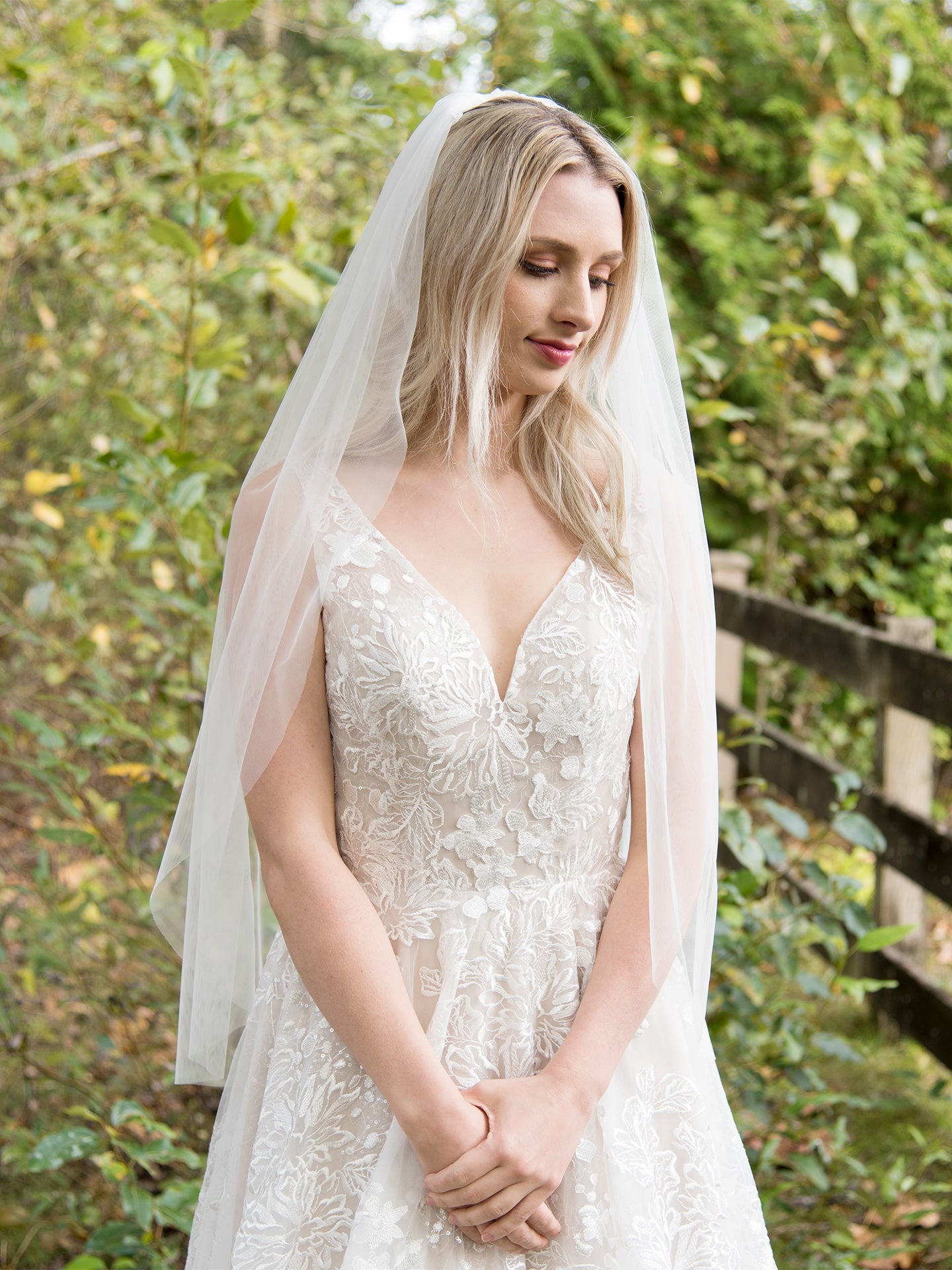 wedding-veil-V101-front.jpg?v=