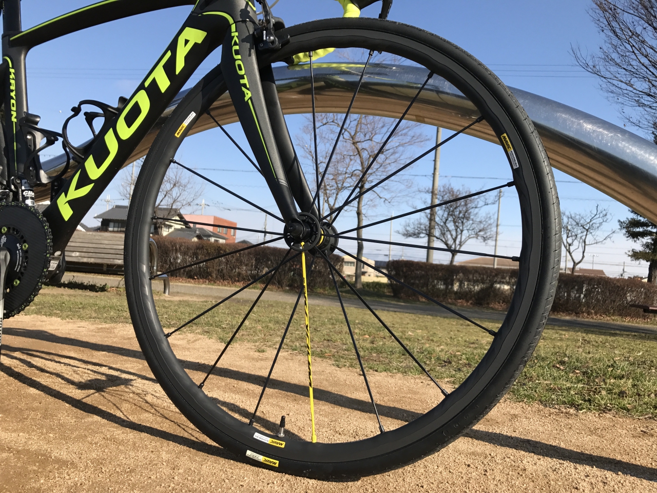 MAVIC KSYRIUM PRO EXALITHをKUOTAに取り付けしました。 | Climb cycle