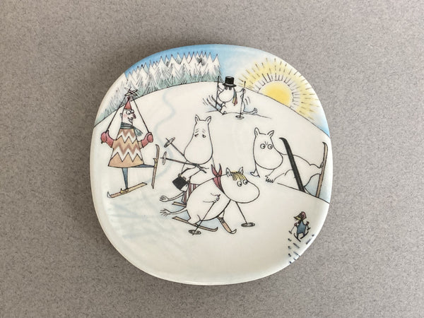 Moomin Wall Plate - On Slippery Ice - Ski Slope - Jump Slope