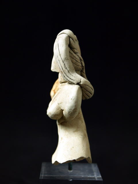 インダス文明 女性土偶 メヘルガル