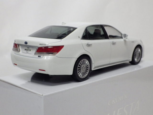 ミニカーショップグローバル - 1/30 ディーラー非売品 新型 トヨタ