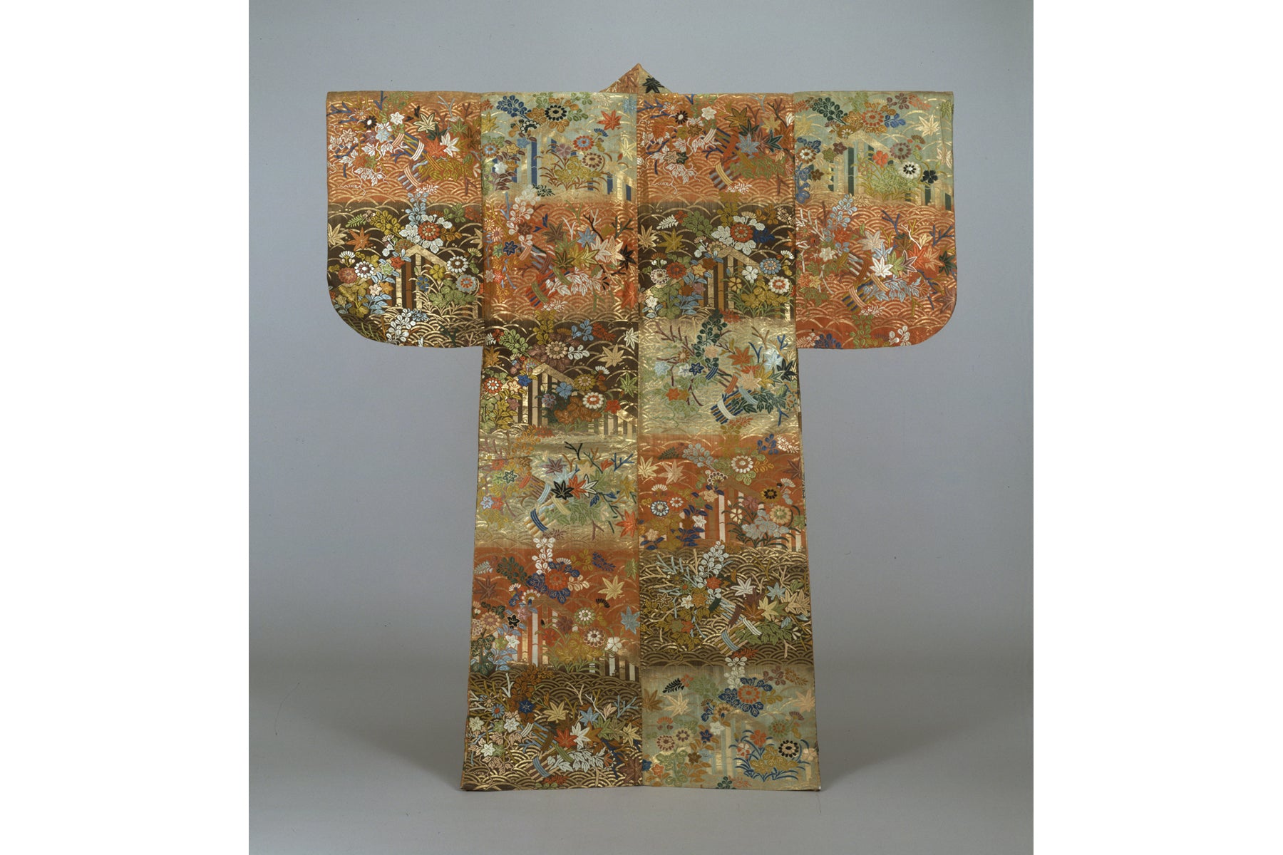 1000年以上も続く西陣織を危機にさらした3つの歴史的出来事とは