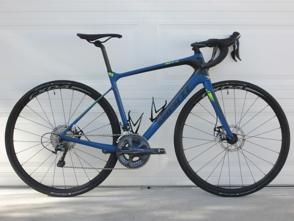 2016 Giant Defy Advanced 3 - Pedal Room