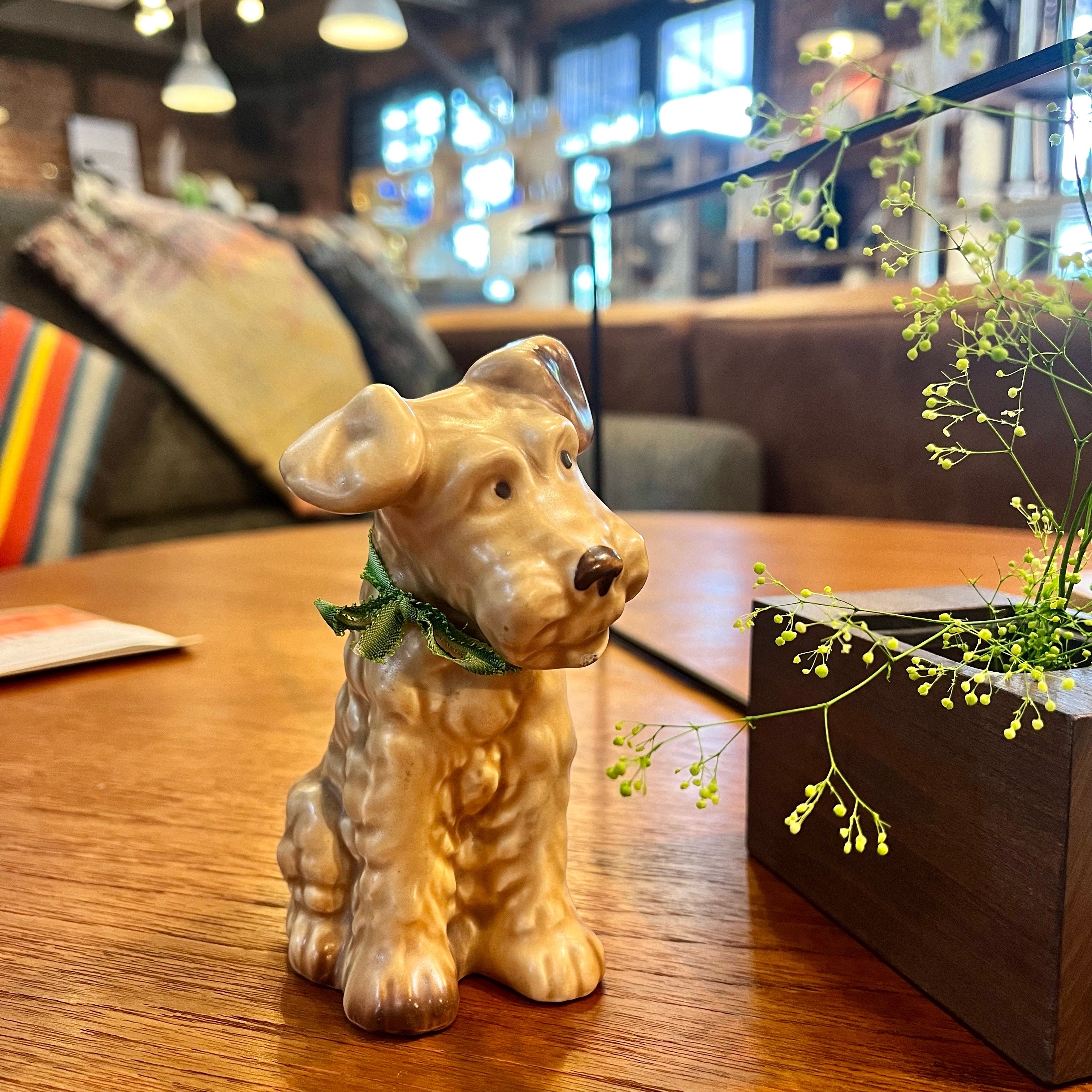 シルバック / SylvaC シッティングテリア 犬 置物 ヴィンテージ 中古