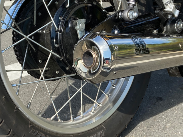 SR400 18~POWERBOX silencer | 忠さんが陣頭指揮をとってマフラーを