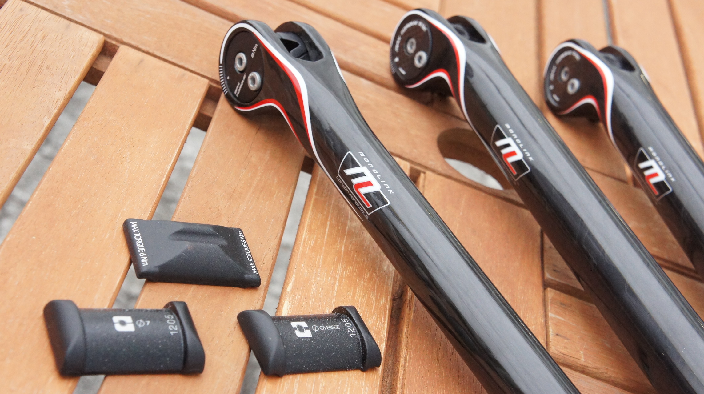 掘り出し物だ！ カーボンレールのサドルとカーボンポストがセットで2