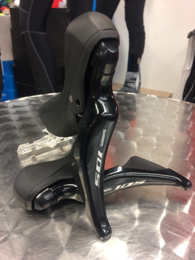 TECH】油圧ディスク用105のSTレバーに別タイプがあるのをご存知ですか