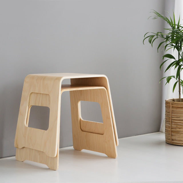 BENJAMIN スタッキングスツール – 1acspaces