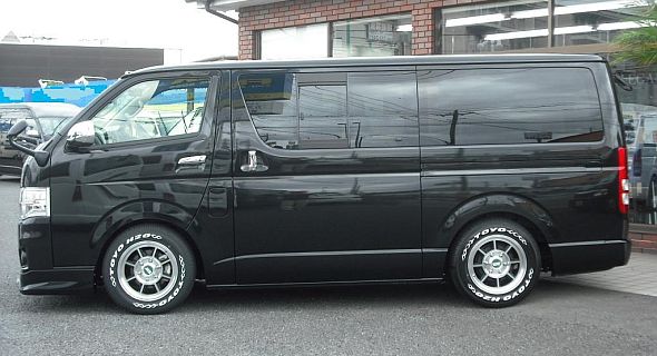 ハイエース用 ハヤシレーシング ストリート STH 17インチホイール