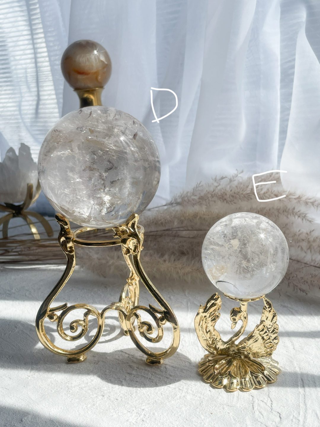 金属のゴールド スフィア スタンドC/D/E ※おまとめ対象 - Amrita