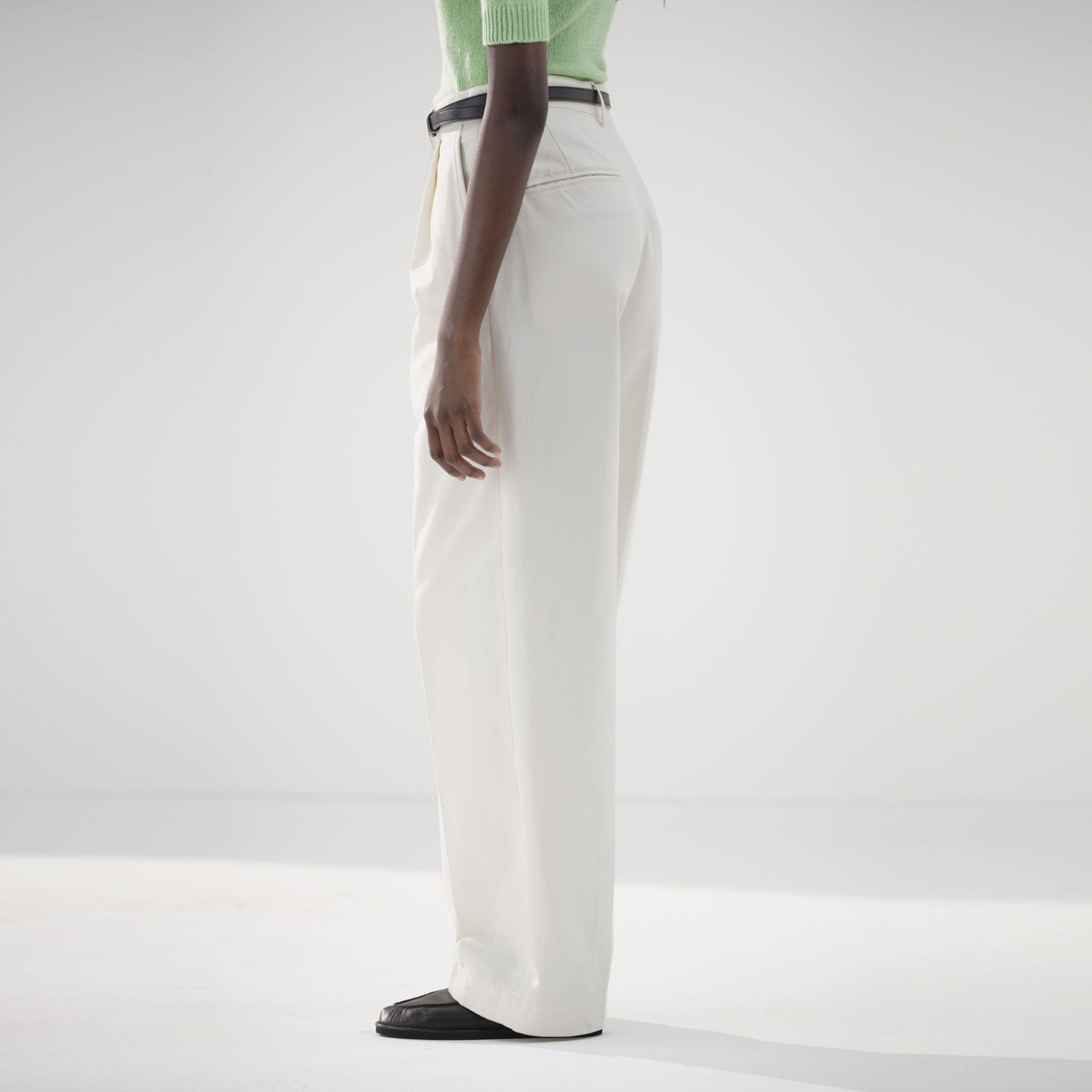 AURALEE/WASHED FINX CHINO ONE-TUCK PANTS – THREE DOTS TURQUOISE