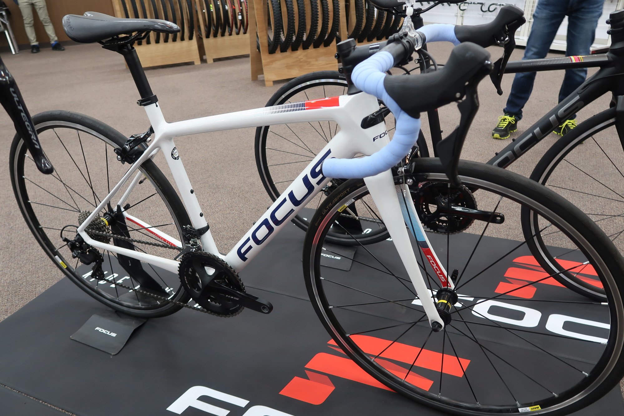 FOCUS(フォーカス) IZALCO RACE 9.7 2020年モデル ロードバイク