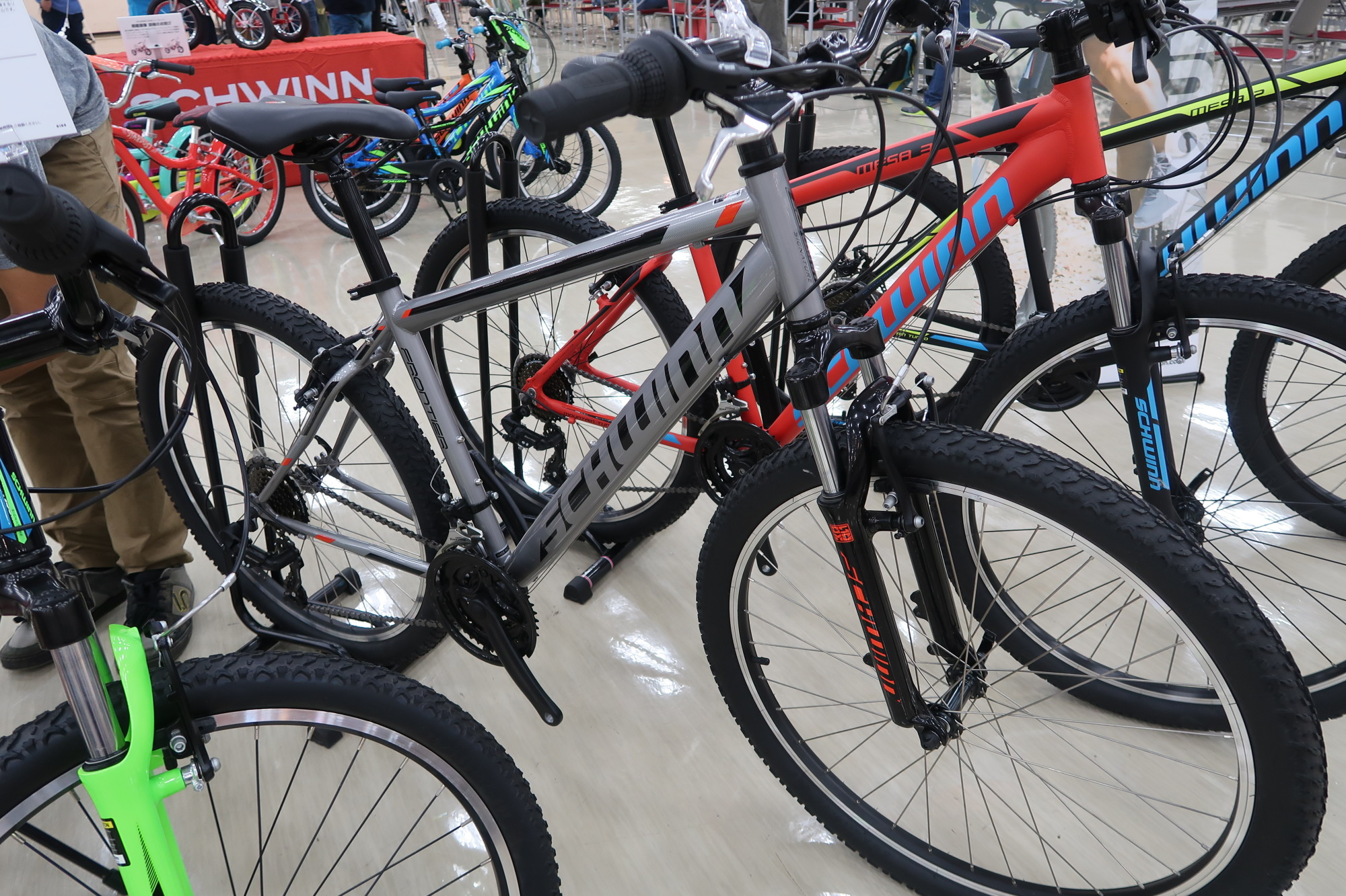 SCHWINN (シュウィン) FRONTIER 2020年モデル サイクルショップ金太郎