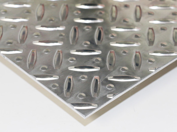 A5052 縞板：アルミ板のオーダー加工販売専門店『鉄板市場』