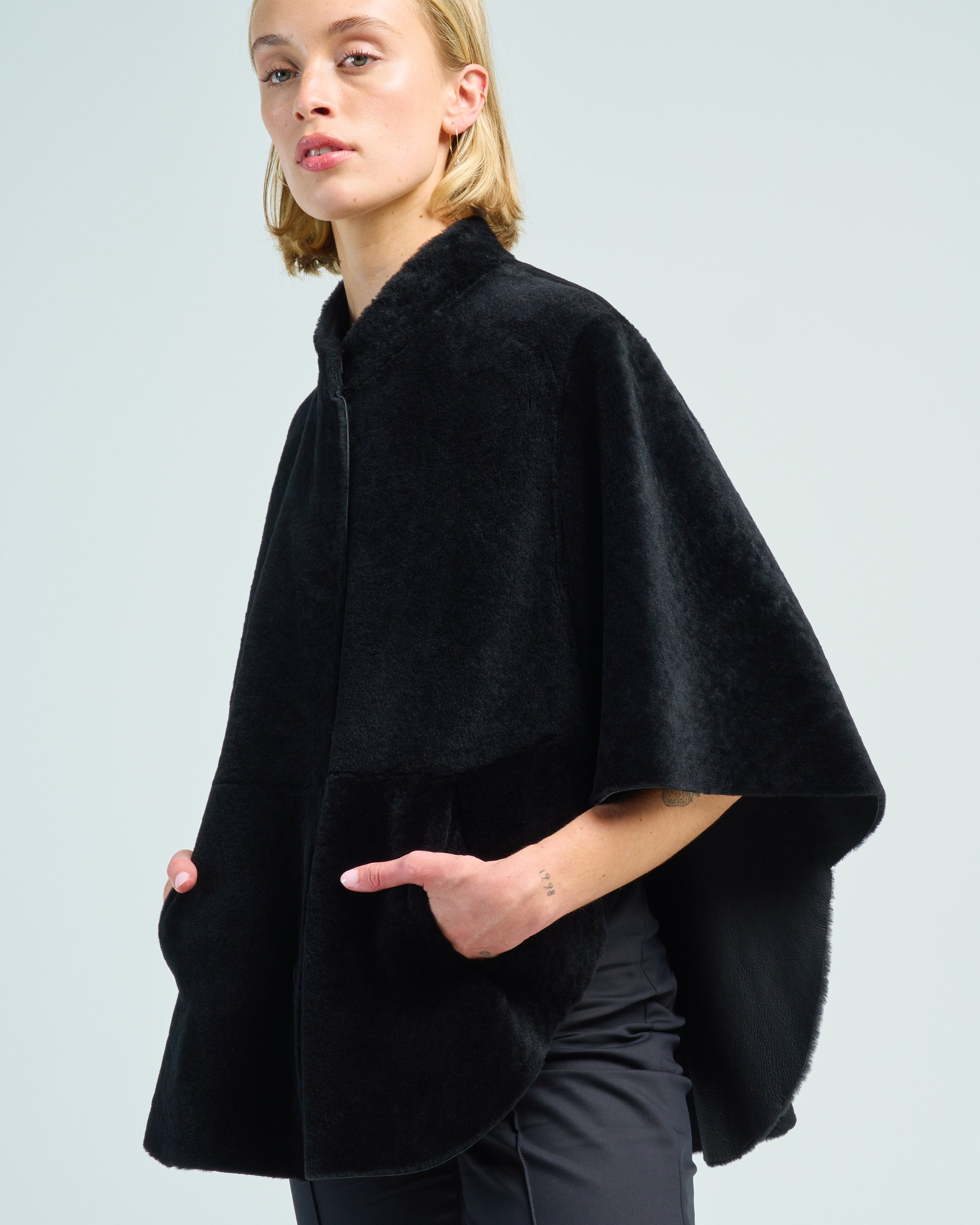 Gushlow And Cole Merino Cape Jacket Black