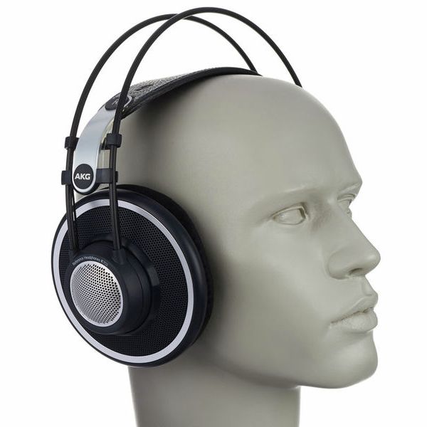 AKG K-702 – United States