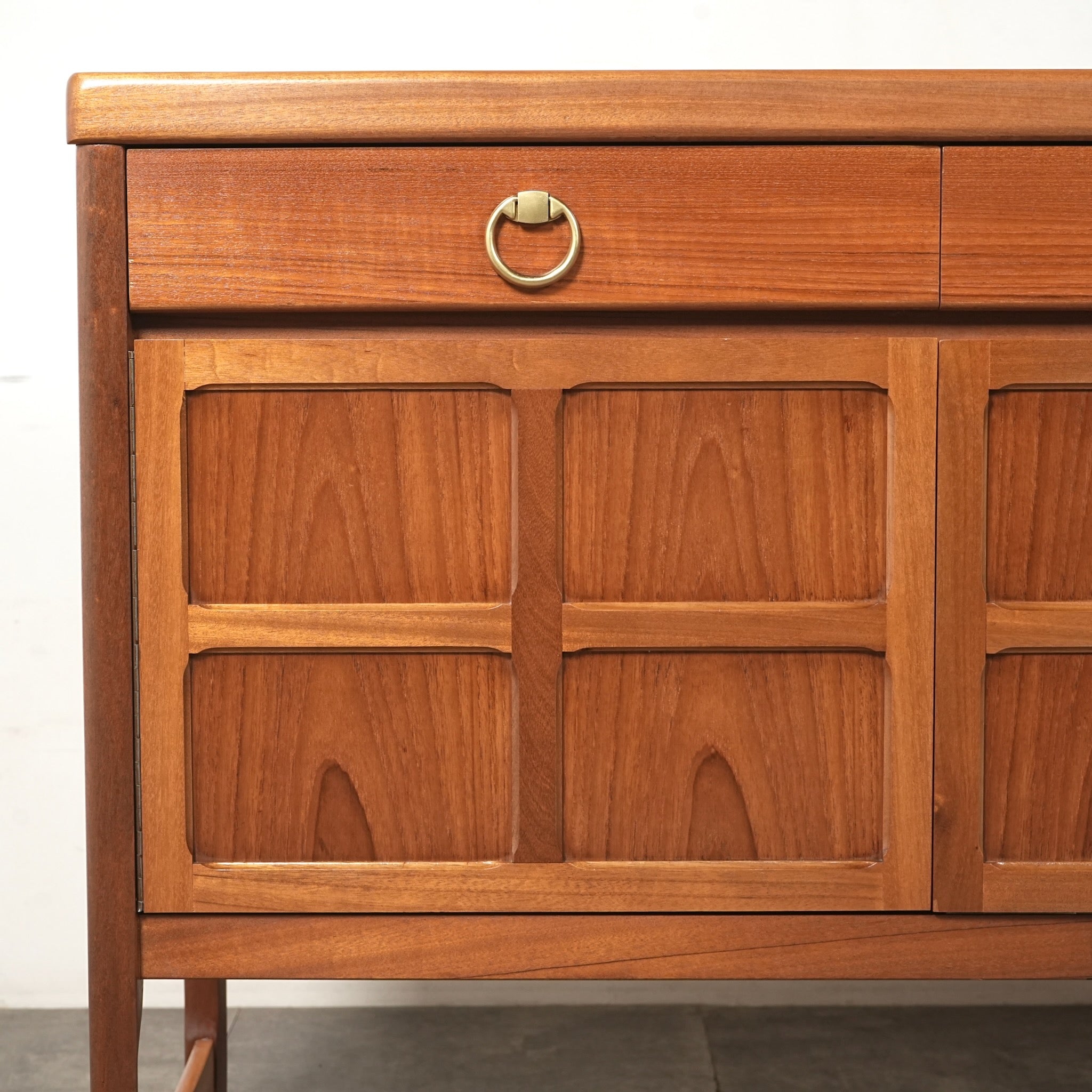 NATHAN】ヴィンテージ サイドボード – TIME HYPE