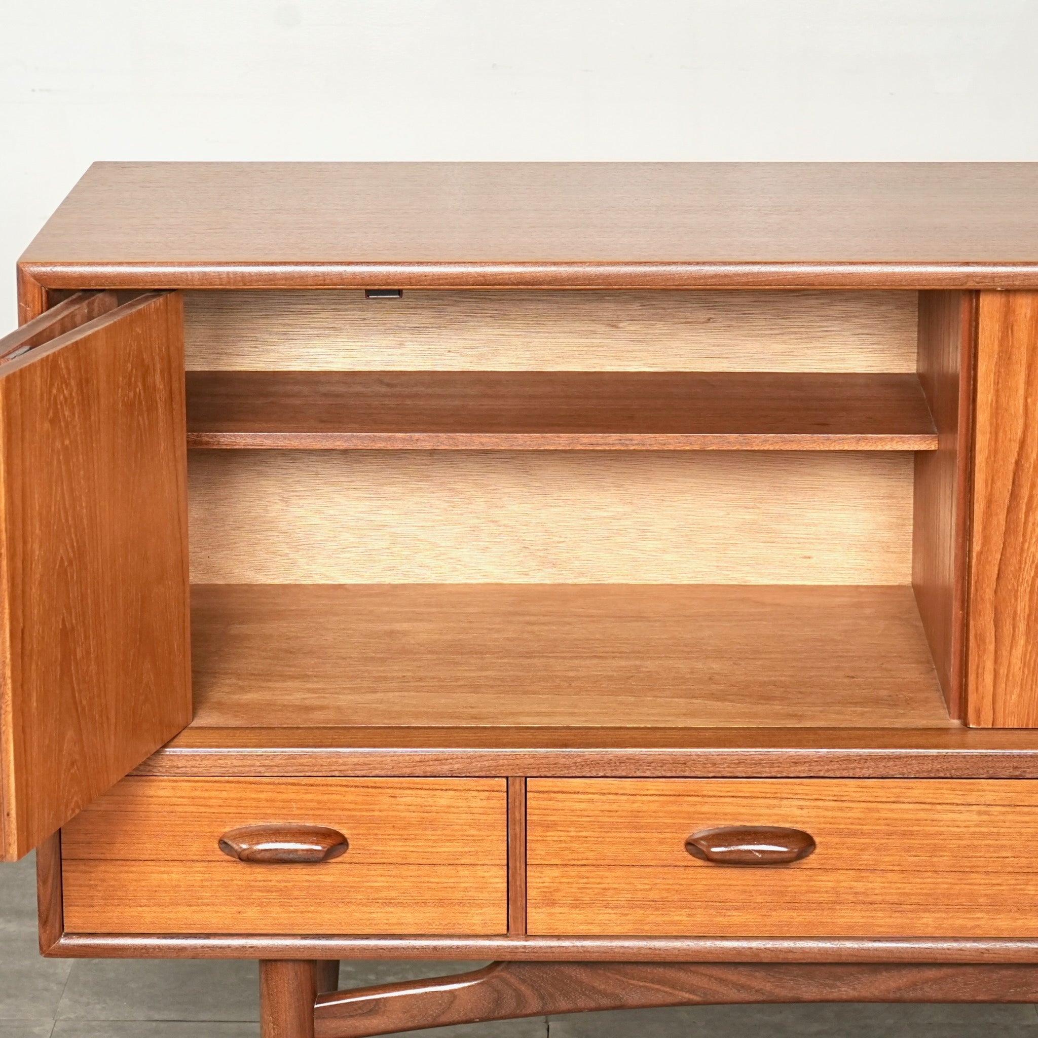 G-PLAN】Brasilia サイドボード – TIME HYPE